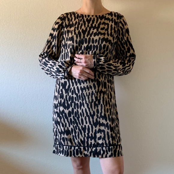 Ann Taylor LOFT Long Sleeve Satin Animal Print Shift Dress Sz 6 - Picture 2 of 11